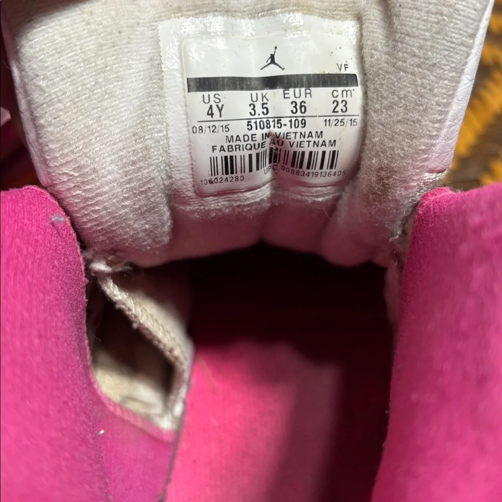 Jordan 12 Retro Dynamic Pink 510815-109 Size 4Y
